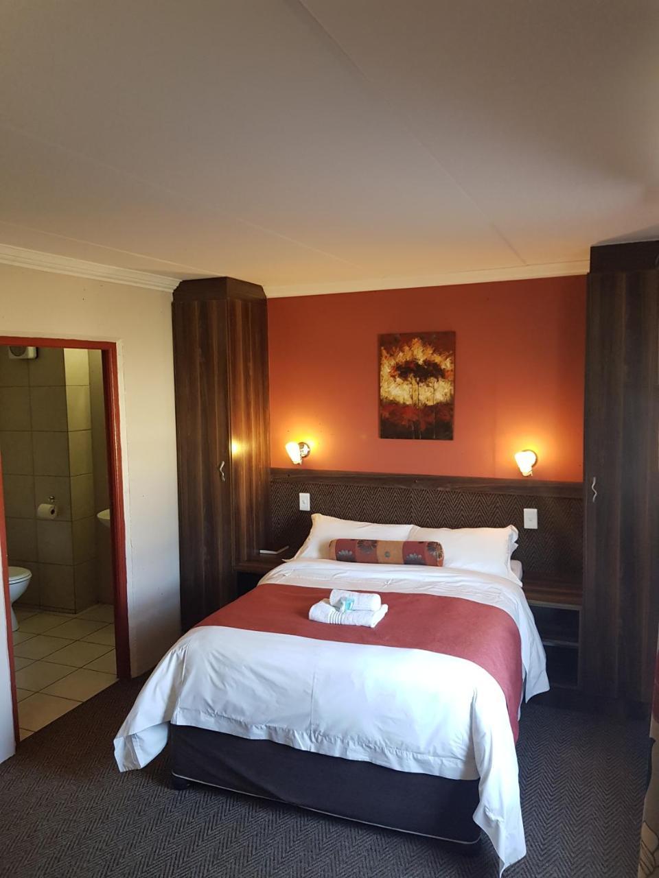 Be My Guest Hotel Conference Sasolburg Bagian luar foto